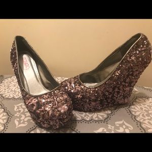 Bong sequins wedge heels